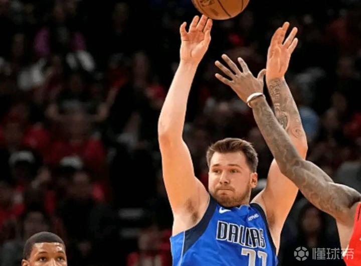 风云突变罗马清晨手感冰凉国际比赛日达拉斯独行侠备战NBA总决赛之后，今夜切尔西战术微调(世界风云突变)